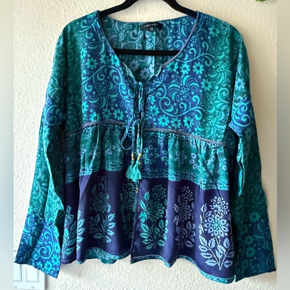 Karma Highway Tops - Karma Highway Floral Teal & Blue Women's Top - Size OS